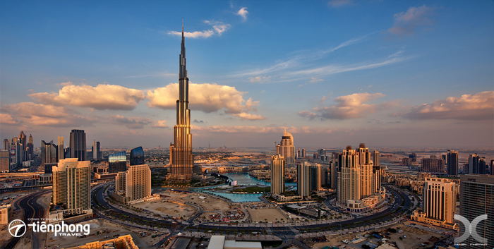 Dubai Khalifa from east